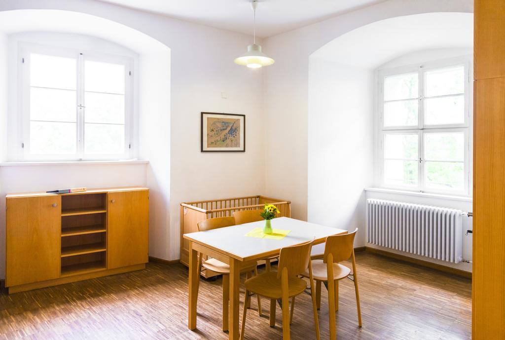 Dreibettzimmer mit eigenem Bad